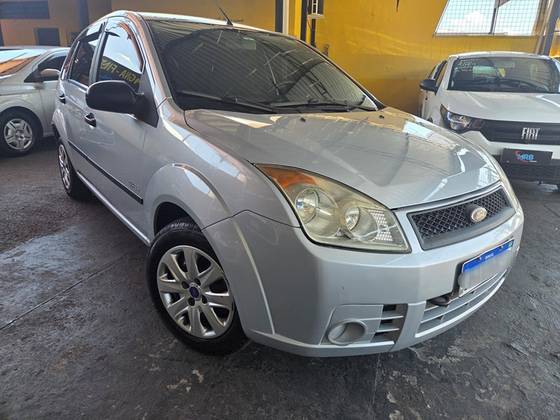 FORD FIESTA 1.0 MPI CLASS HATCH 8V FLEX 4P MANUAL